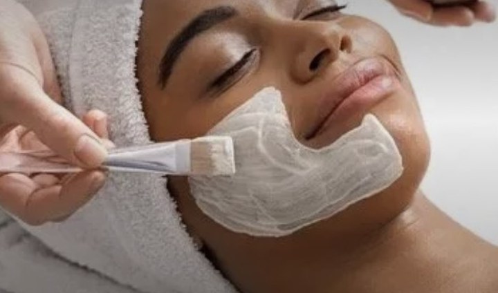 Facial treatment at home